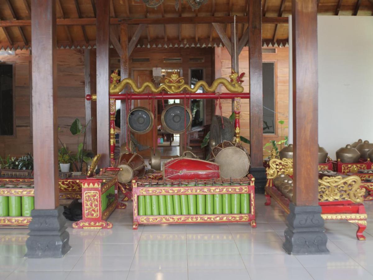 Gasthaus Sanggar Pantcha Indra Kemuning Exterior foto