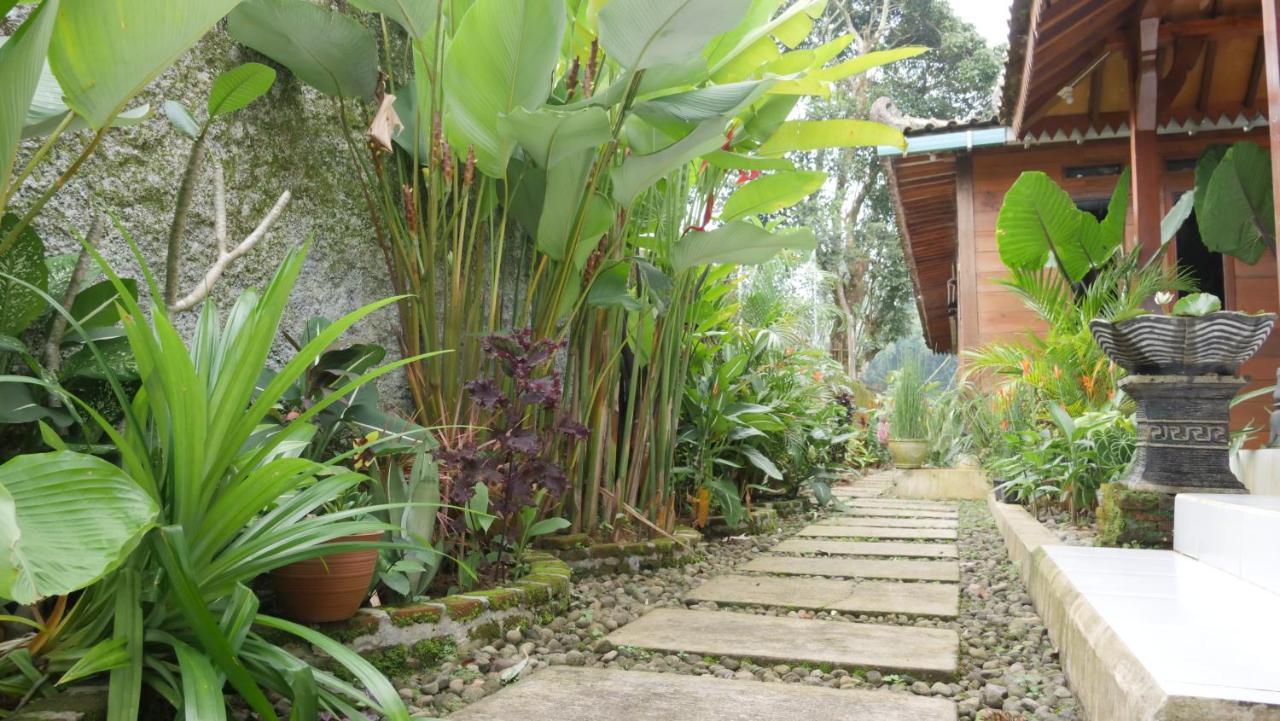 Gasthaus Sanggar Pantcha Indra Kemuning Exterior foto